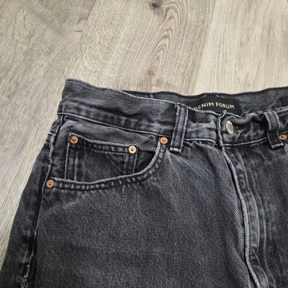 Aritzia Denim Forum The Gia High Rise Carrot Jeans Black Washed Straight Tapered - Picture 6 of 12